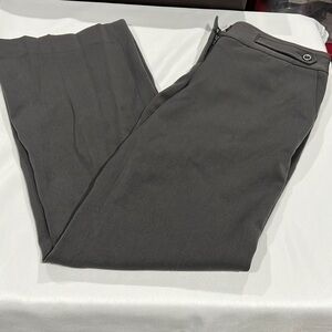Getitt women’s dress pants. Size medium.